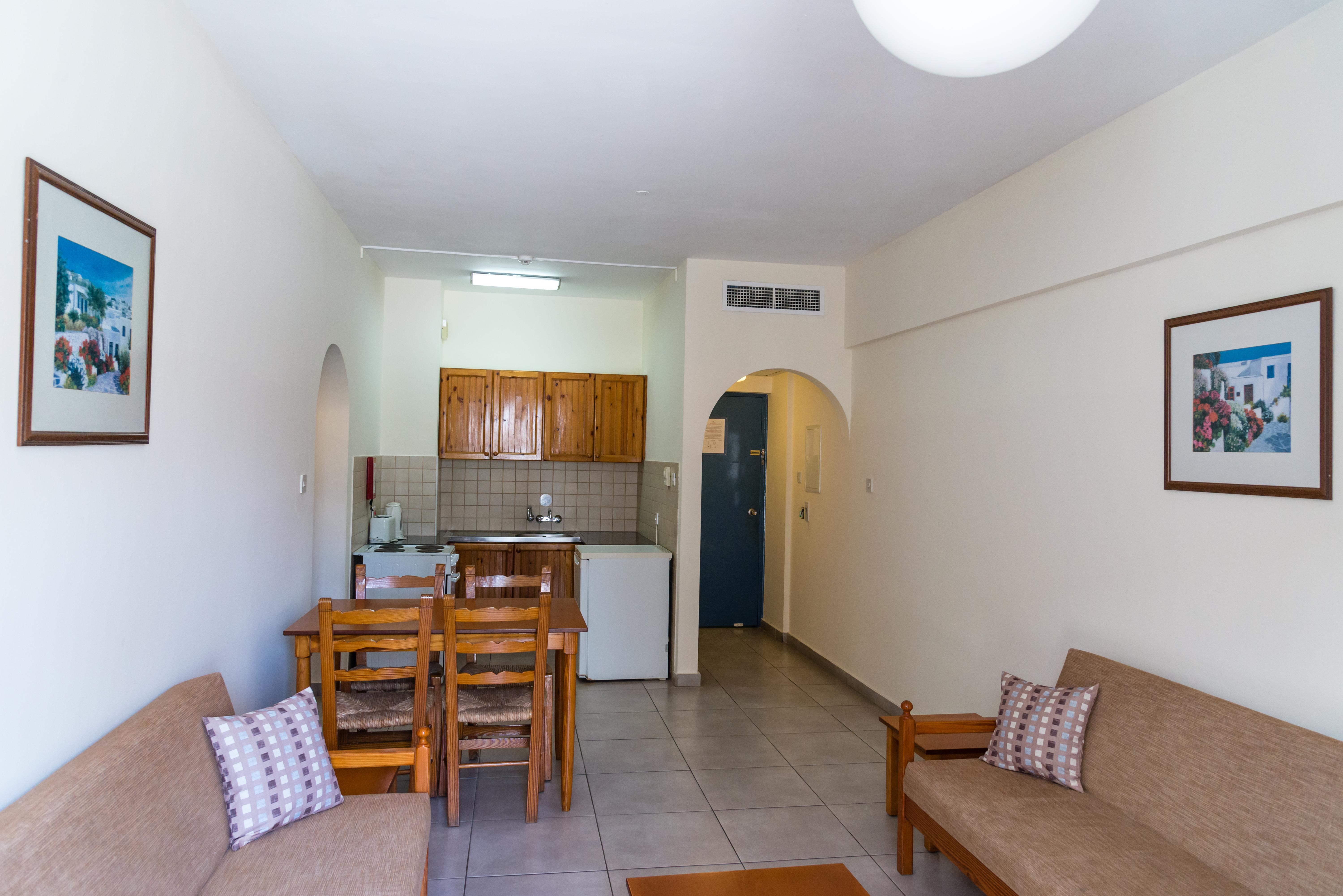Kefalos Damon Hotel Apartments Πάφος Εξωτερικό φωτογραφία